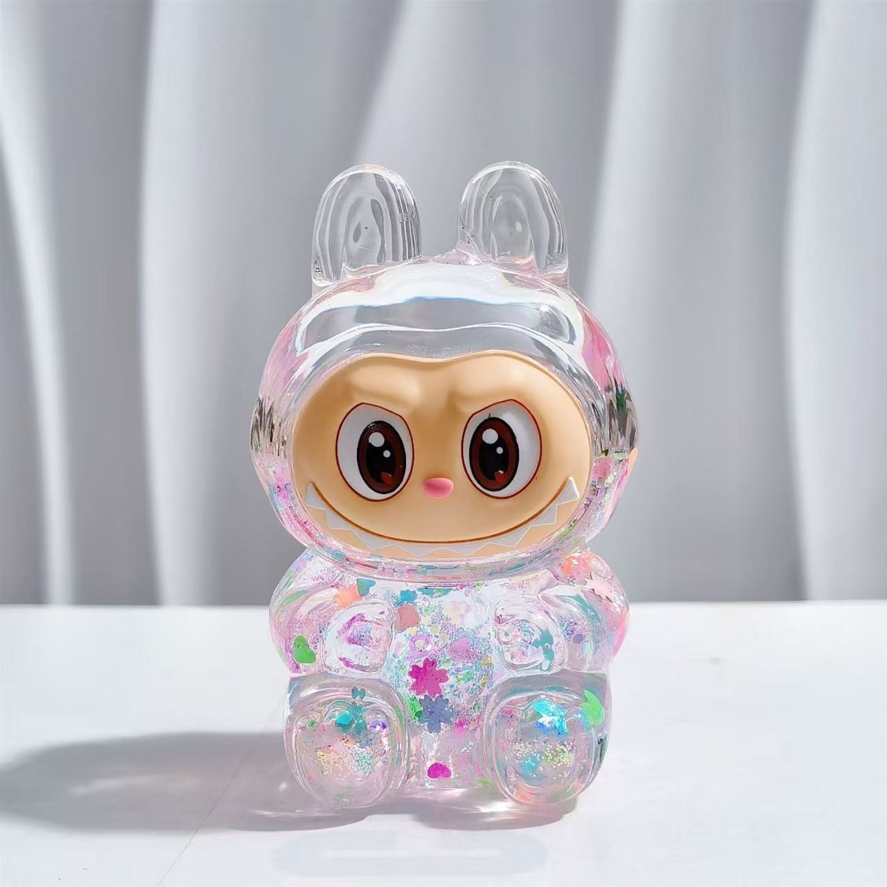 【 3300+people purchase within a week 】 New Labu Cute Oil Flowing Sand Flash Ornament Super Cute Explosive Flash Cartoon Gift Ornament Perfect for Girlfriend