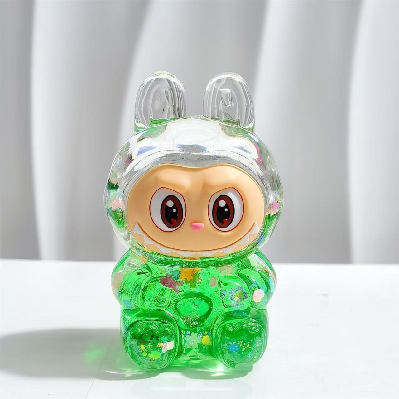 【 3300+people purchase within a week 】 New Labu Cute Oil Flowing Sand Flash Ornament Super Cute Explosive Flash Cartoon Gift Ornament Perfect for Girlfriend