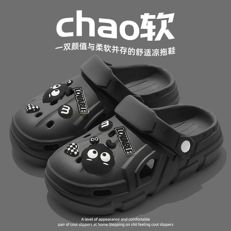 Cave shoes for both men and women for summer wear, with a thick sole that feels comfortable and cartoonish