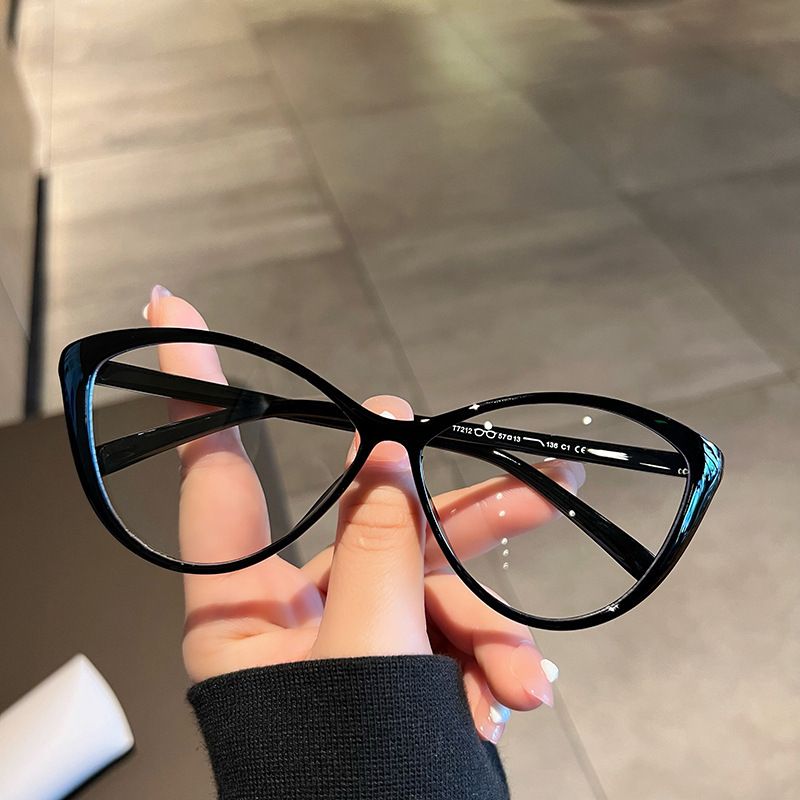 Large-framed cat-eye glasses Blue Light Glasses Women VintageComputer Men Eyeglasses Plain Frame Gaming Spectacles Blue light Glasses Eyewear