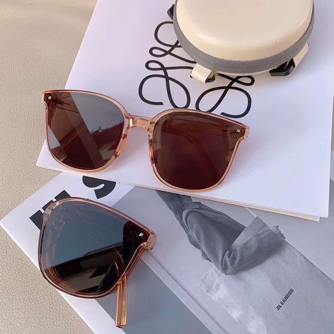 Popular anti-ultraviolet sunglasses ins net red tide folding sunglasses