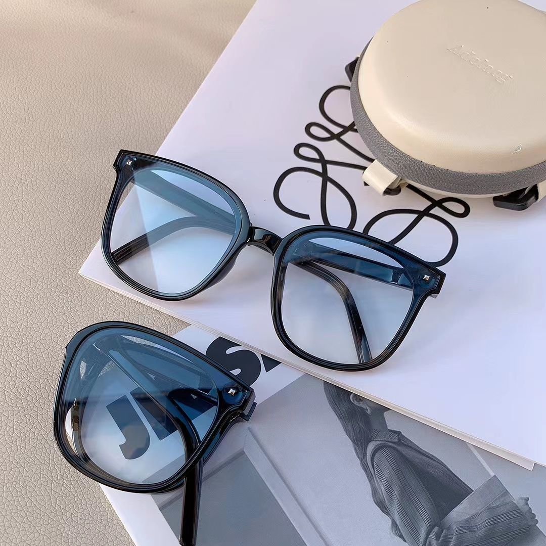 Popular anti-ultraviolet sunglasses ins net red tide folding sunglasses