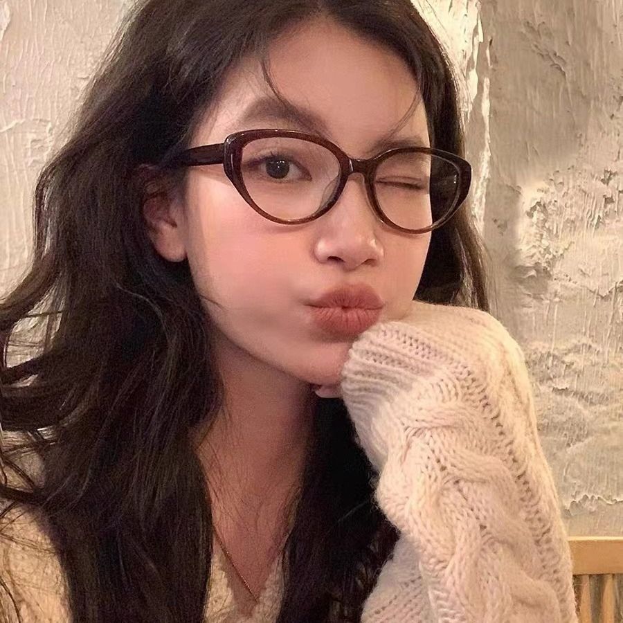 New butterfly frames, versatile no-makeup glasses, finished myopia glasses, student glasses, cat's eye anti-blue light flat glasses