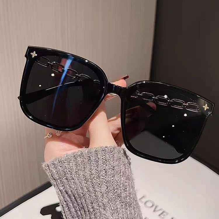 Unisex Square Chain Decor Sunglasses Four Star Ornament UV400 Anti UV Face Slimming Driving Outdoor Korean Shades