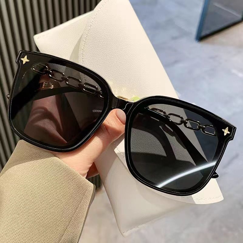Unisex Square Chain Decor Sunglasses Four Star Ornament UV400 Anti UV Face Slimming Driving Outdoor Korean Shades