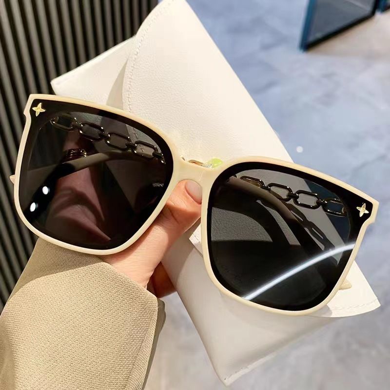 Unisex Square Chain Decor Sunglasses Four Star Ornament UV400 Anti UV Face Slimming Driving Outdoor Korean Shades