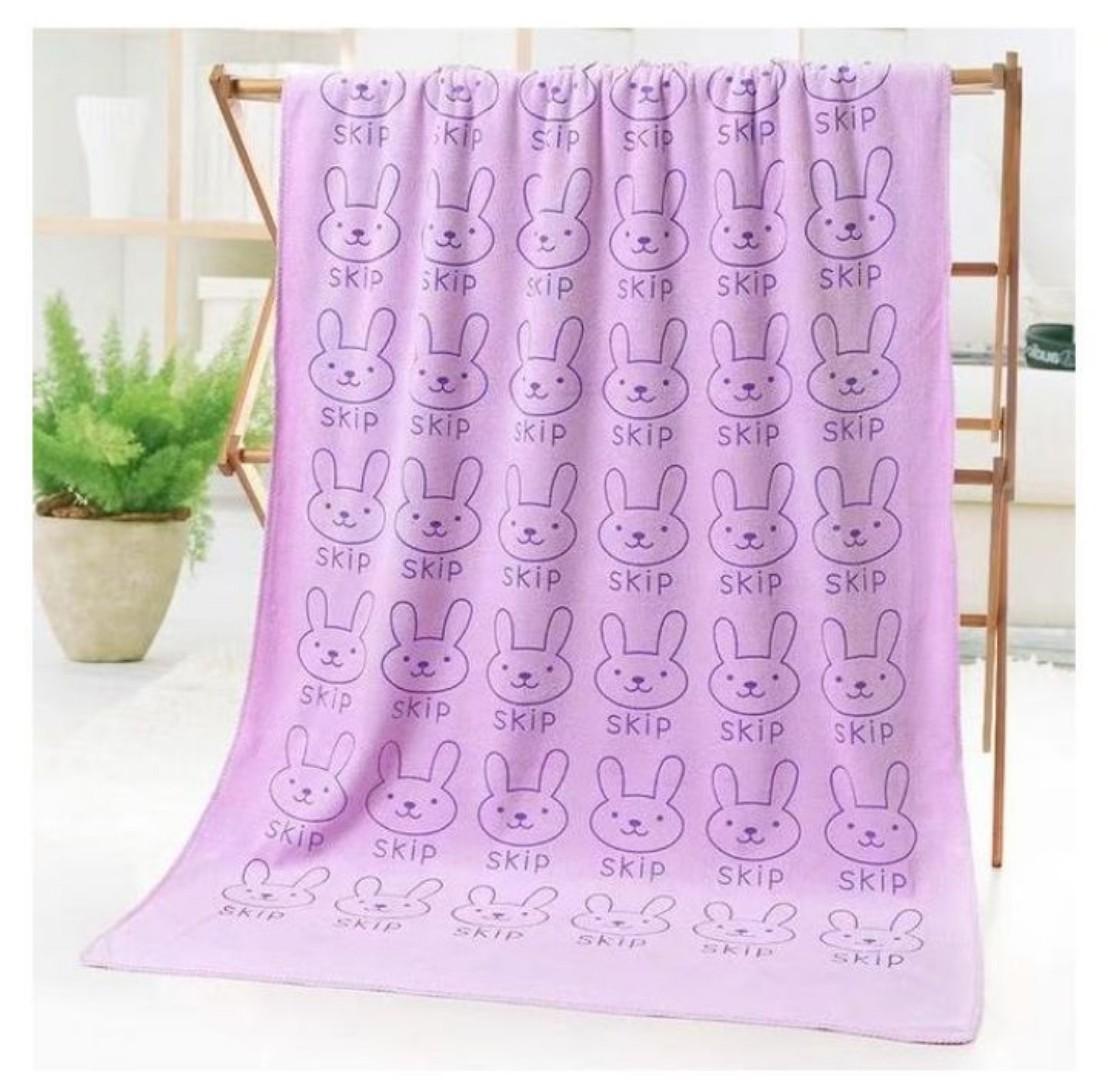 bath time package (6 pcs wash cloths, 1 purple microfiber towel  and 1 adjustable shower cap- random colour selection)