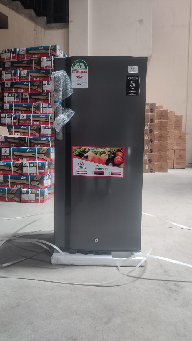 150 litres smart pro single door refrigerator, Mini Refrigerator, Compact Freezer Compartment, Adjustable Thermostat Control, Reversible Door, Ideal Fridge for Dorm, Office, Apartment,