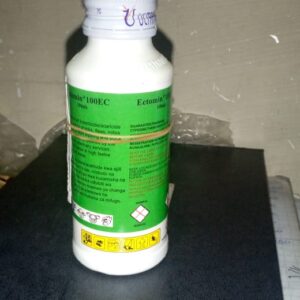 Ectomin 100 EC (100ml)Ectomin 100 EC is an ectoparasiticide with cypermethrin high-cis (with 80% cis + 20% transisomers) 100g/L for the control of ticks, fleas, tsetse flies, and biting flies on cattl