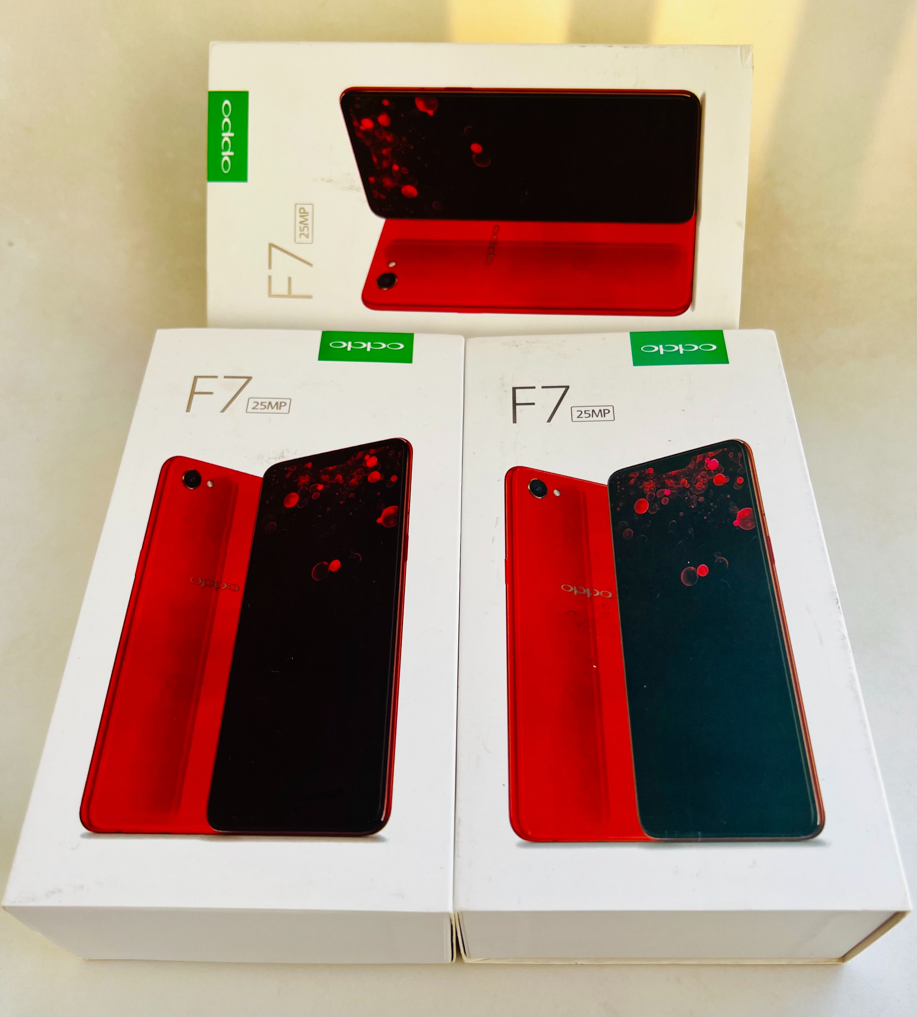 Refurbished OPPO F7 6.2" FHD 6GB RAM 128GB Storage Dual SIM Black & Silver