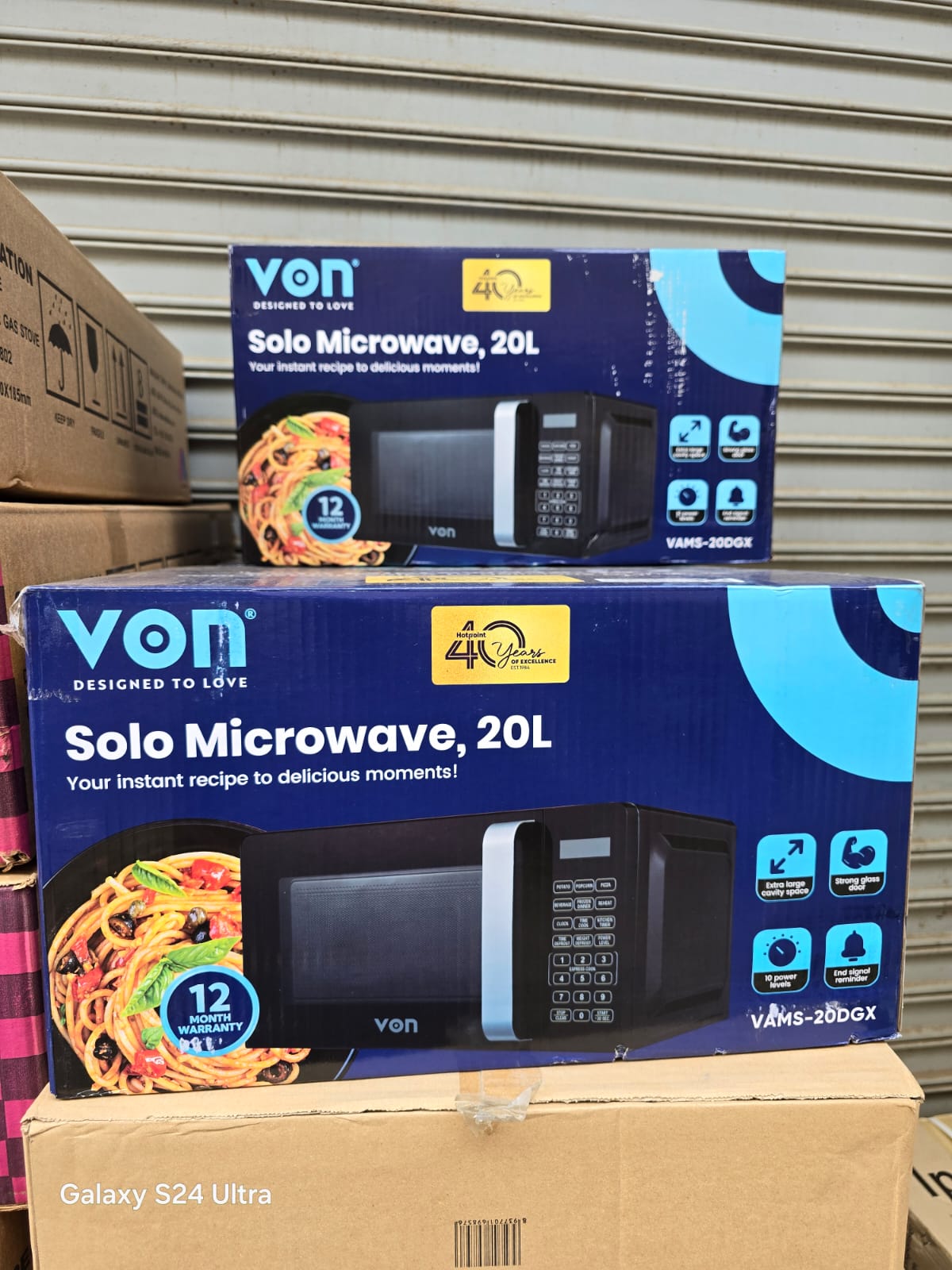 VON 20L DIGITAL MICROWAVE Von VAMS-20DGX Microwave Oven Solo - 20L,Touch control panel,Digital Control,7 auto-cook menus,External door handle,Easy-to-clean interior.