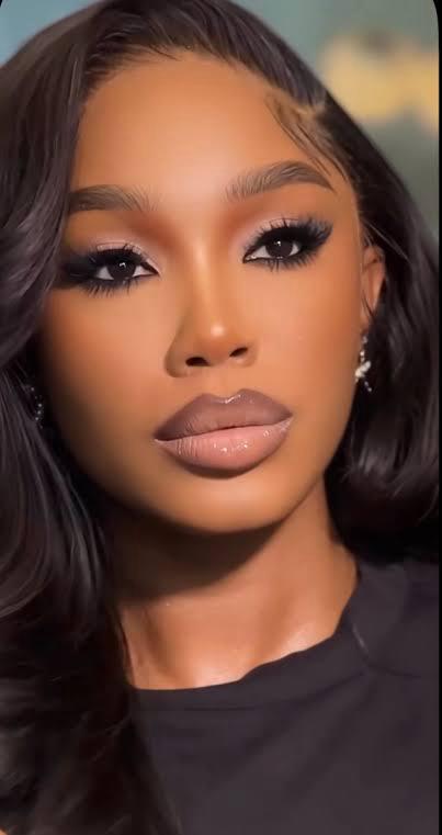 Black Kajal Eyeliner for Brighter Eyes Illuminate Your Eyes Soft Glam Full Glam Makeup Look 1pc Makes Your Eyes Pop Pair with Mascara or Some Lash Effect view 6
