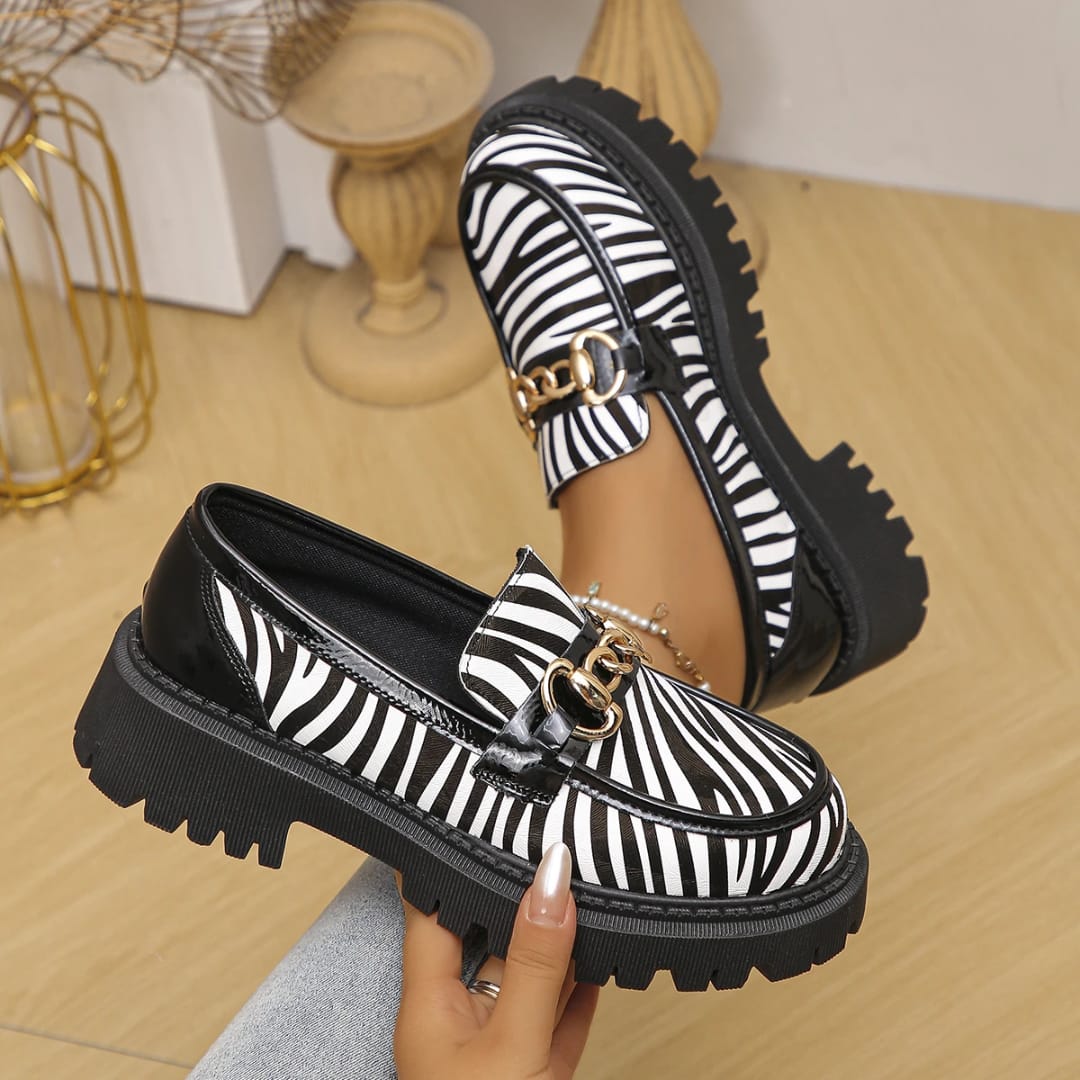 Classic Ladies Stylish Brogues Wet Look leather Mary Jane brogues for Ladies size 36-42 Wipe and Go