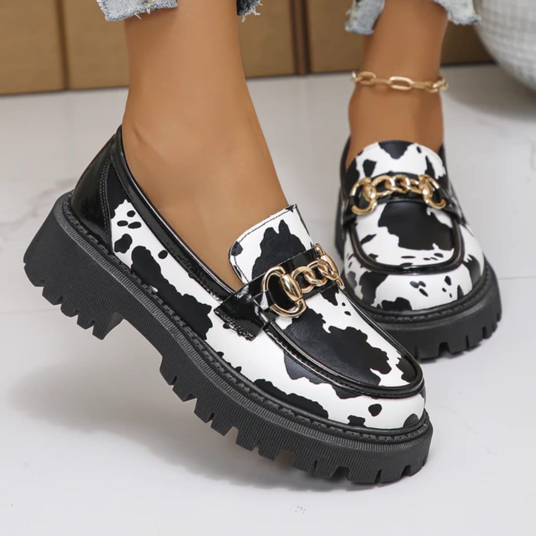 Classic Ladies Stylish Brogues Wet Look leather Mary Jane brogues for Ladies size 36-42 Wipe and Go