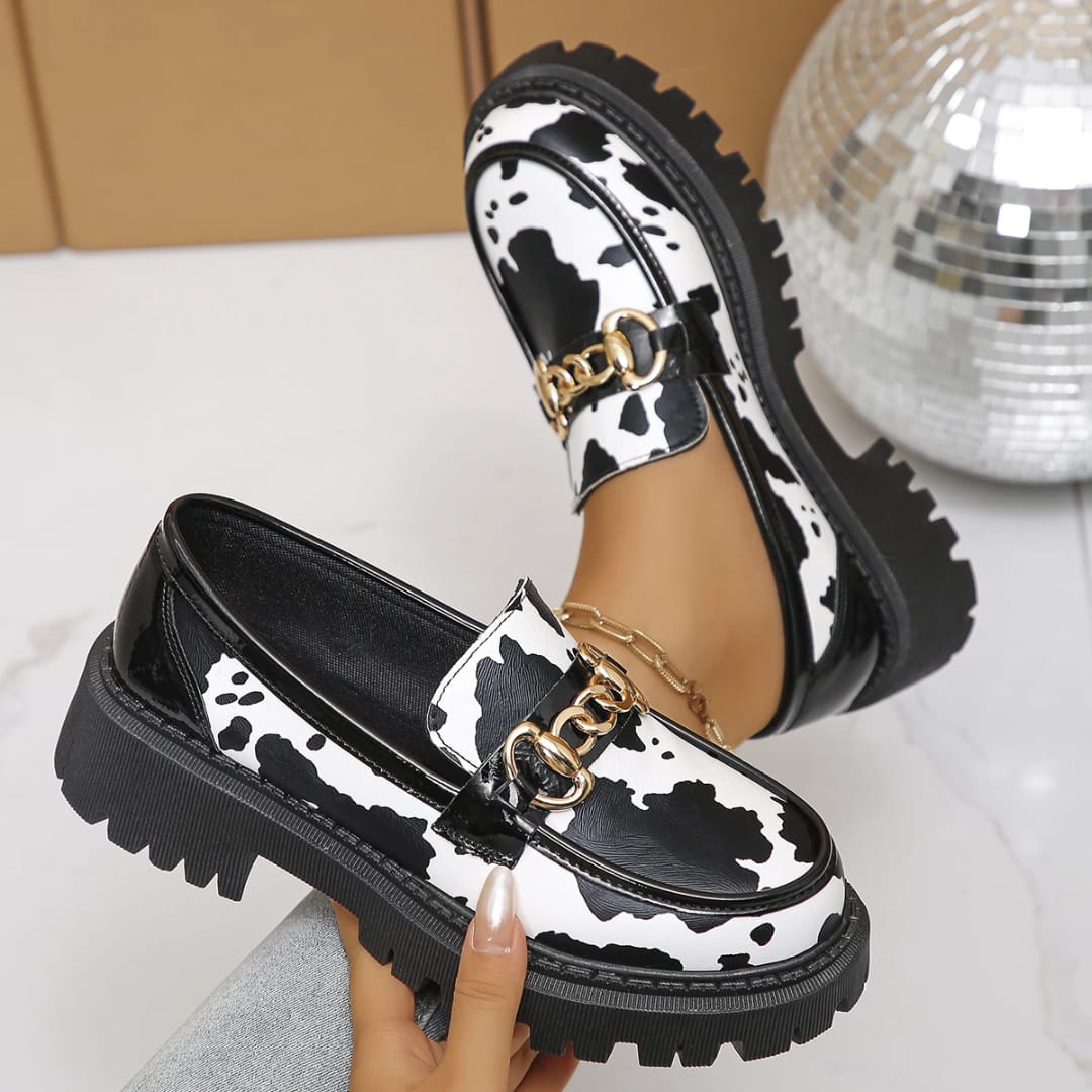 Classic Ladies Stylish Brogues Wet Look leather Mary Jane brogues for Ladies size 36-42 Wipe and Go