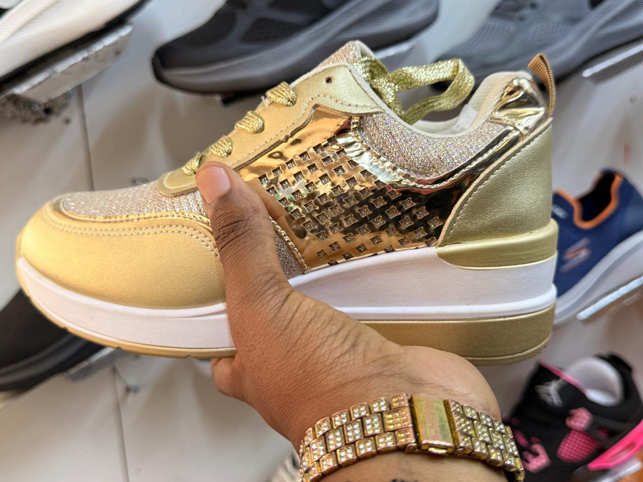 Classic Unisex Fashion Wedge Sneakers/Platform Sneakers with a Gold and Silver Finish Size 36-41