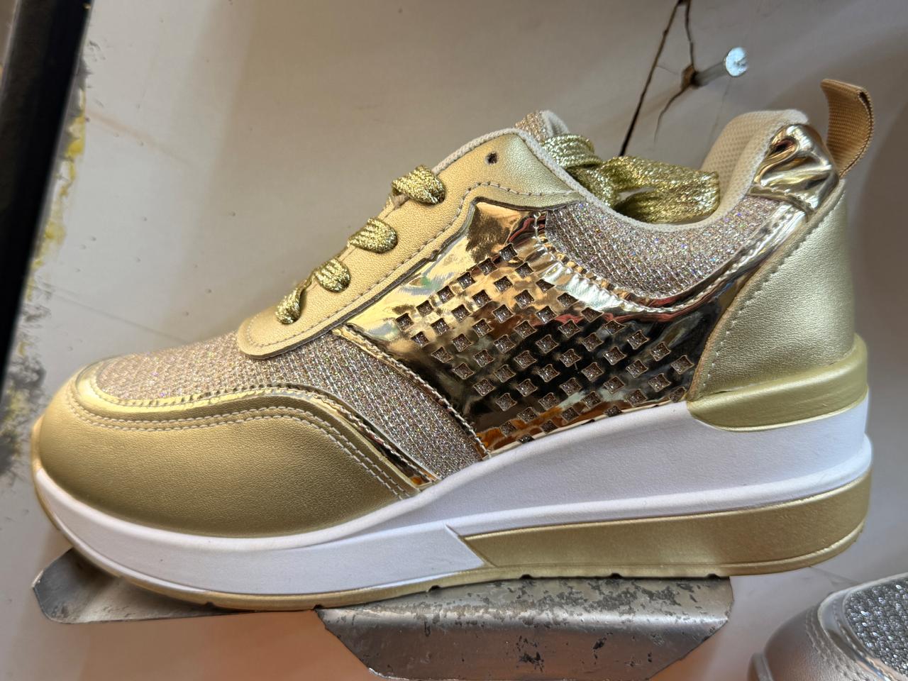 Classic Unisex Fashion Wedge Sneakers/Platform Sneakers with a Gold and Silver Finish Size 36-41