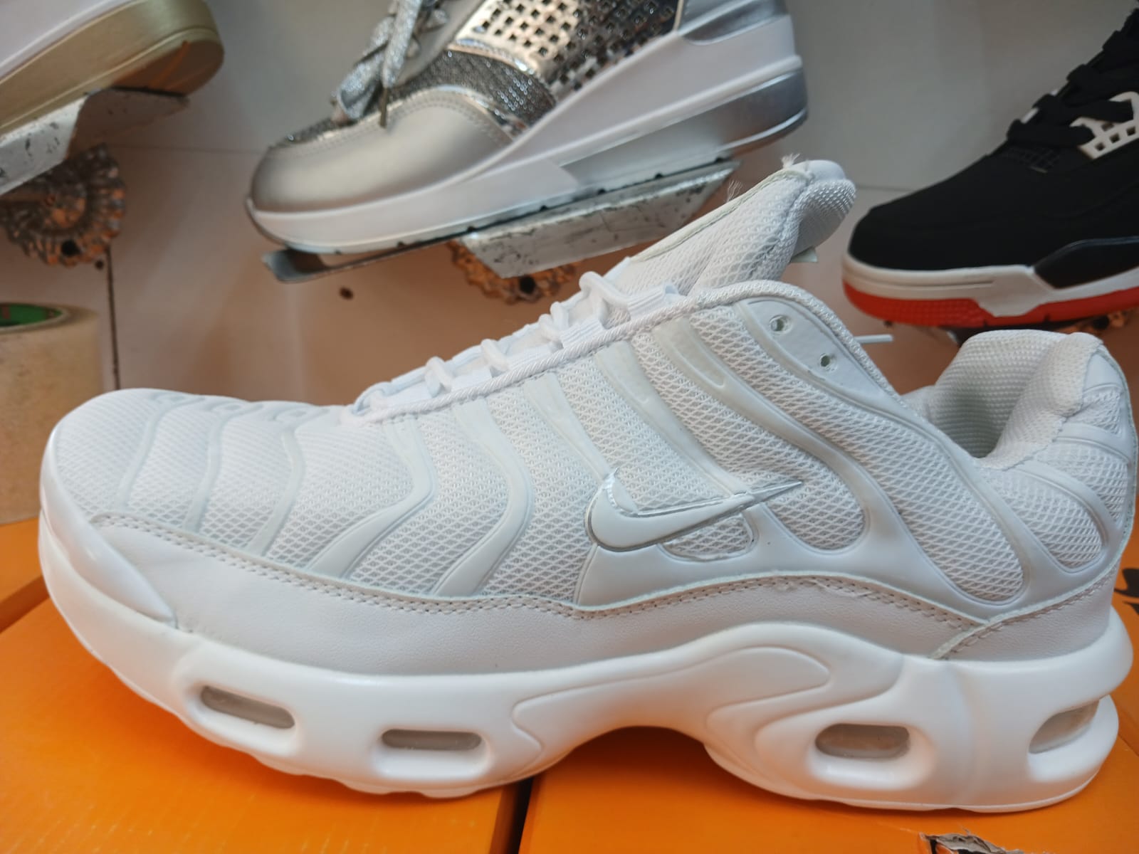 Classic Unisex Nike Air Max Plus (TN) 1998 Release