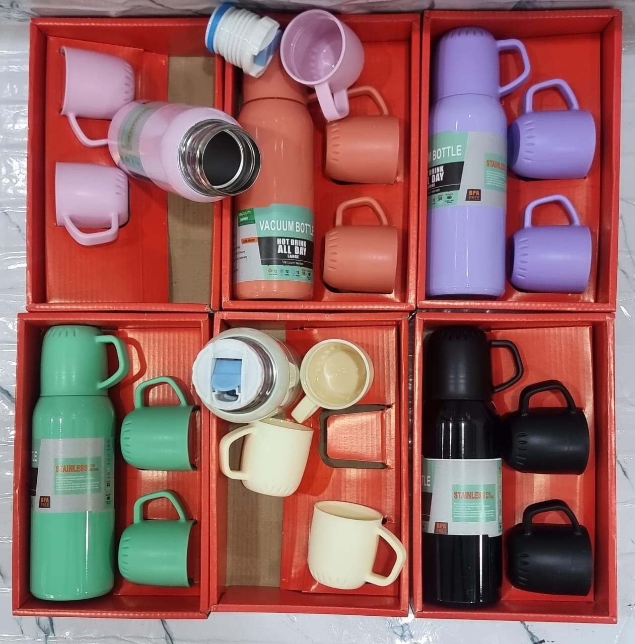 Red Gift Box Set: 450ml Thermo Cup + 3 Cups