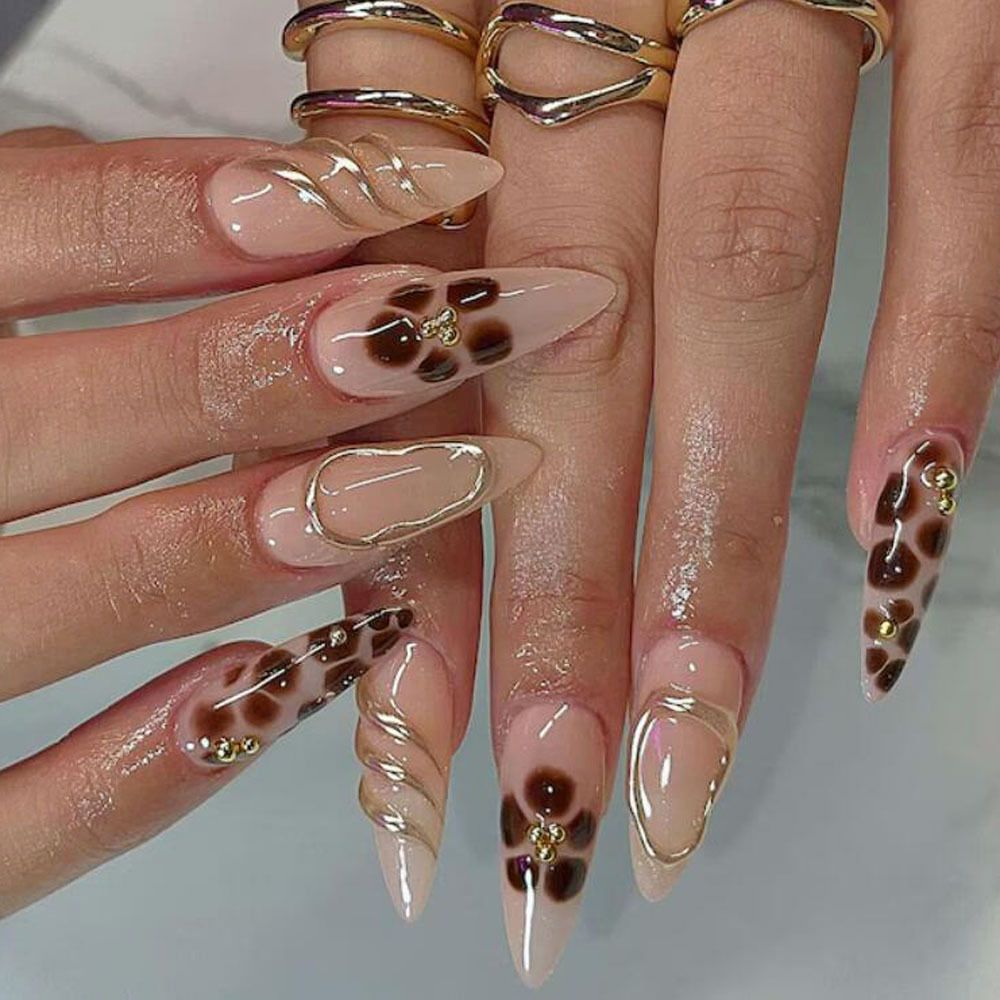24Pcs Autumn Winter Leopard Print Press On Nails Gold Foil & Beads False Nails European American Almond Shape Reusable Wearable Nails