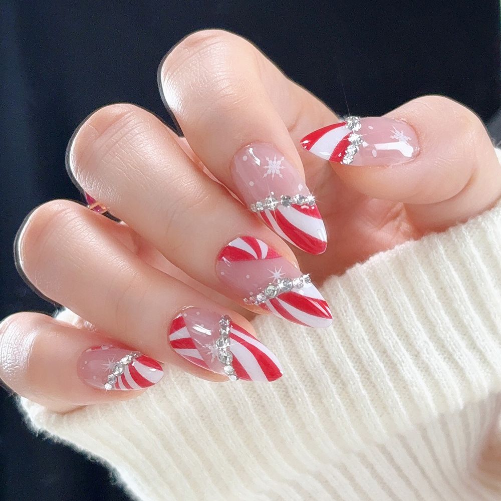 24Pcs Christmas Press On Nails Red White Stripe & Snowflake Almond Shape Diamond Decor Reusable Removable Fake Nails view 4