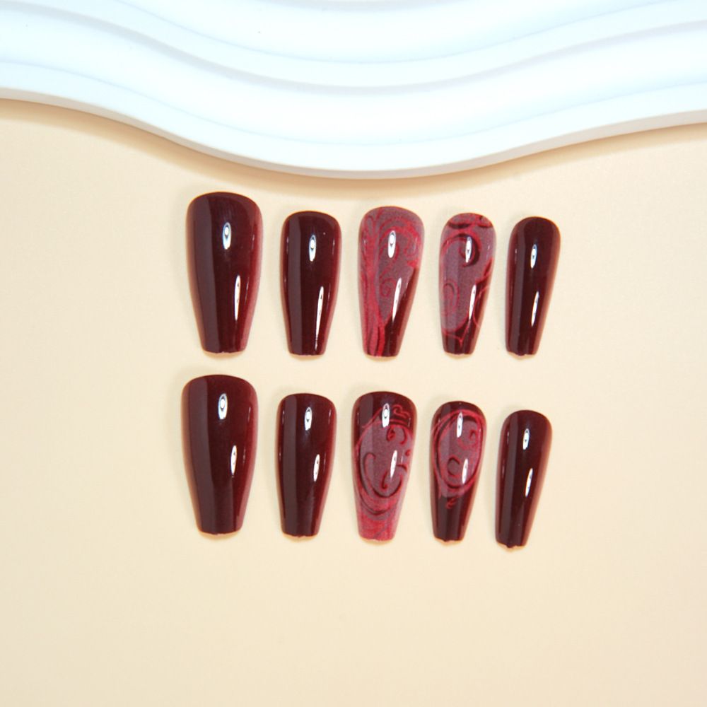 24 Pcs Dark Gothic Vine Design Medium Long Square Fake Nails, Cool & Cute Ins Style Wearable Nails for Women, Hot Sale