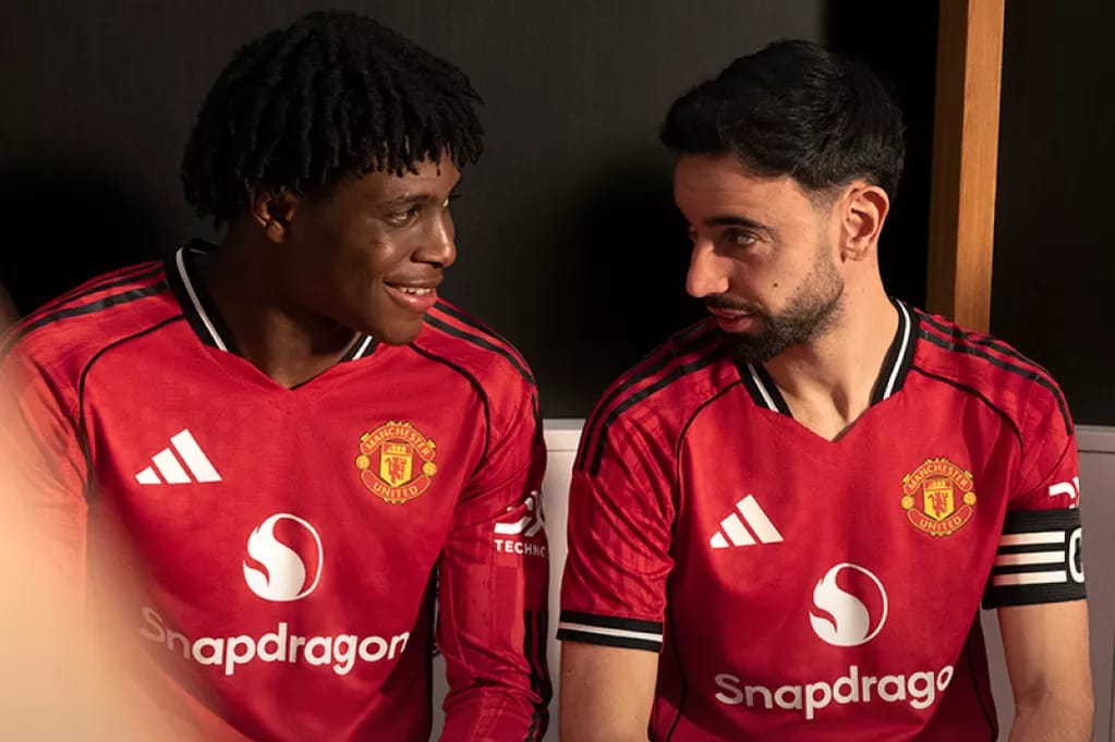 LOW QUALITY New Season Manchester United Home Kit 25/26 low quality  Jersey Football EPL