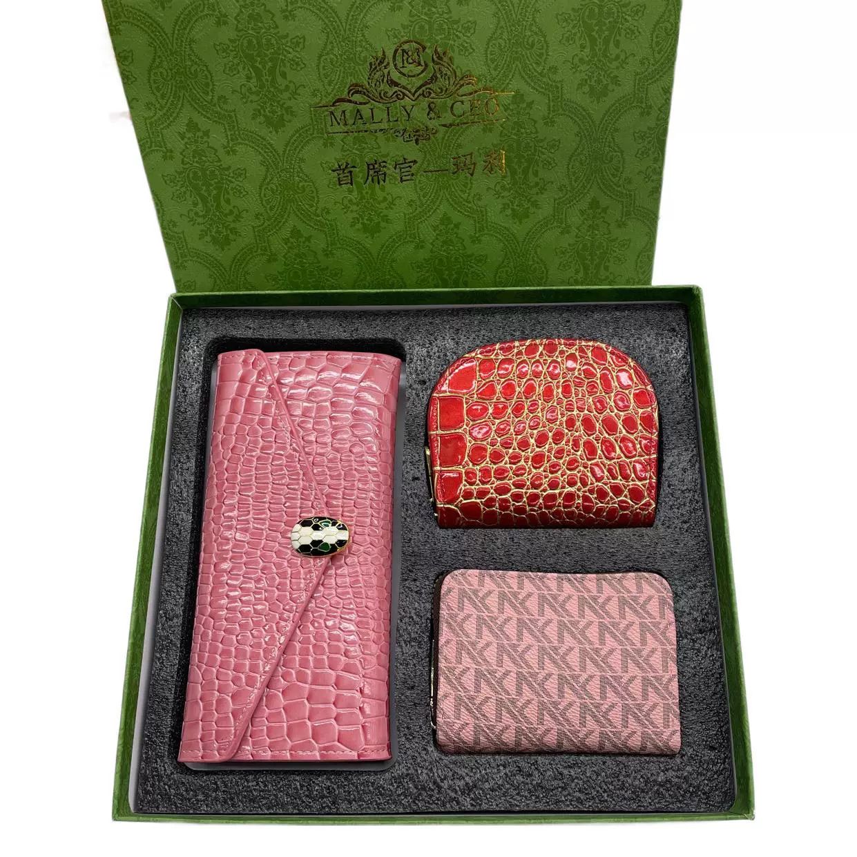Famous Brand 3 Piece Gift Box With Patent Leather Crocodile Money Bag Card Bag and Long Wallet For Women Lady Girl