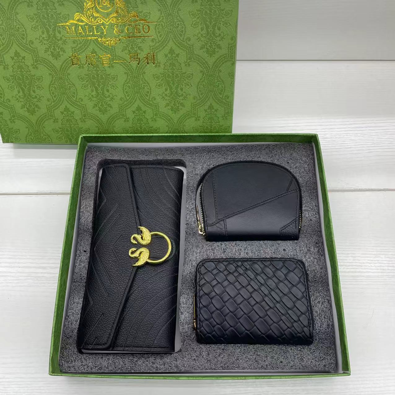 Famous Brand 3 Piece Gift Box With Black Leather Crocodile Money Bag Card Bag and Long Wallet For Women Lady Girl