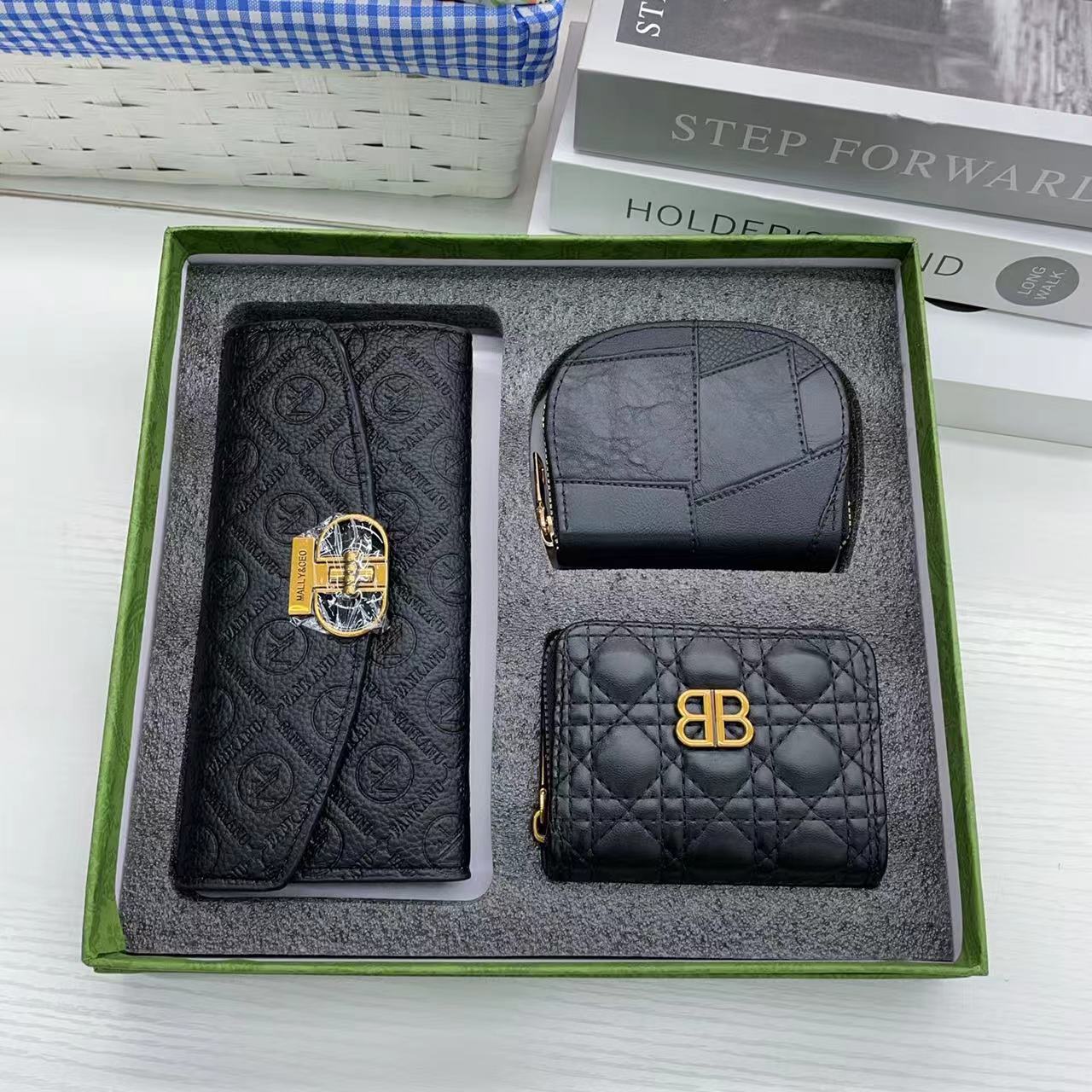 Famous Brand 3 Piece Gift Box With Black Leather Crocodile Money Bag Card Bag and Long Wallet For Women Lady Girl