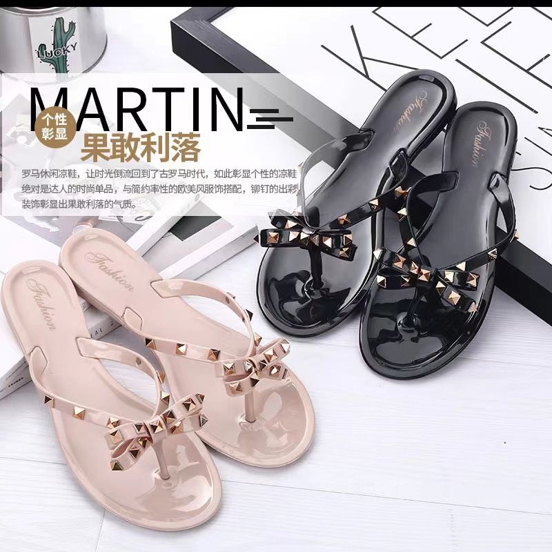 Women's Slippers Summer Cool Rivet Sandals Girls Outdoor Pinch-foot Flat Ladies Shoes Flower Flip-flops Lightweight Outside Wear Flip Flops