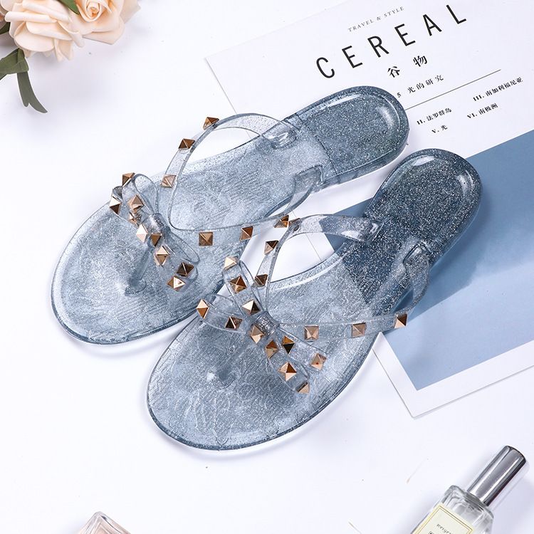 Women's Slippers Summer Cool Rivet Sandals Girls Outdoor Pinch-foot Flat Ladies Shoes Flower Flip-flops Lightweight Outside Wear Flip Flops