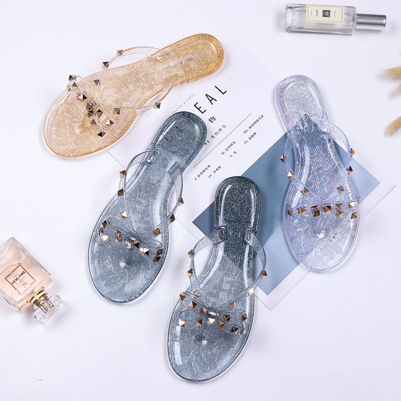 Women's Slippers Summer Cool Rivet Sandals Girls Outdoor Pinch-foot Flat Ladies Shoes Flower Flip-flops Lightweight Outside Wear Flip Flops