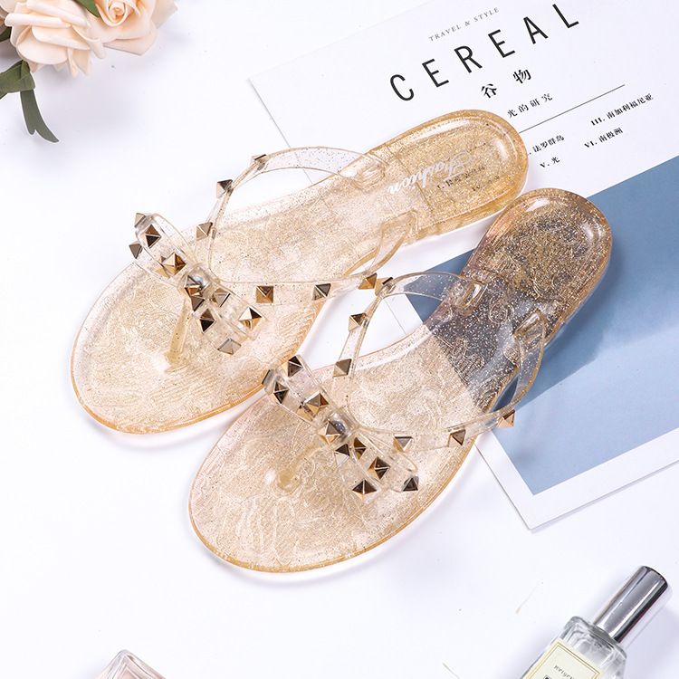 Women's Slippers Summer Cool Rivet Sandals Girls Outdoor Pinch-foot Flat Ladies Shoes Flower Flip-flops Lightweight Outside Wear Flip Flops