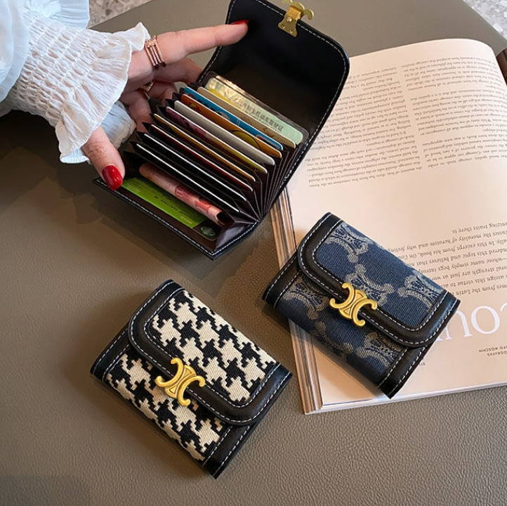 Fashion Wallets & Holders Daily With Magnetic Buckle  Multi-Card Design Orderly Storage Of Large Capacity Women's Short Wallet Card Bag