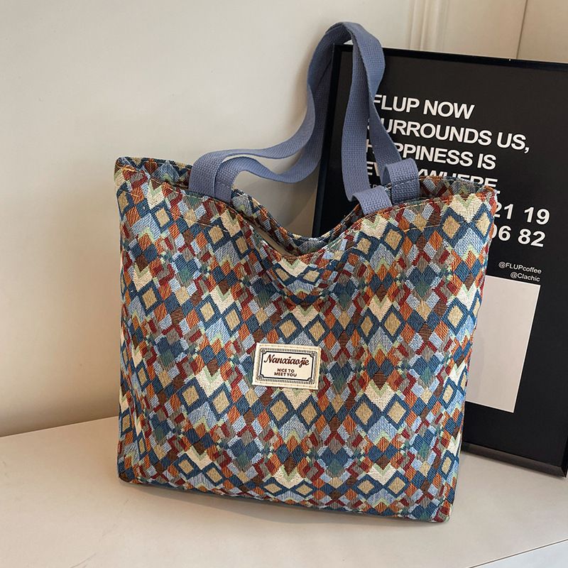 Large-capacity handbag for women, 2025 new style, ins canvas bag, large-capacity fashionable commuter bag, schoolbag, single shoulder bag for going out