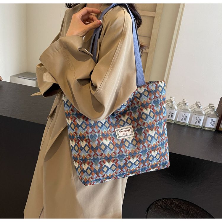 Large-capacity handbag for women, 2025 new style, ins canvas bag, large-capacity fashionable commuter bag, schoolbag, single shoulder bag for going out
