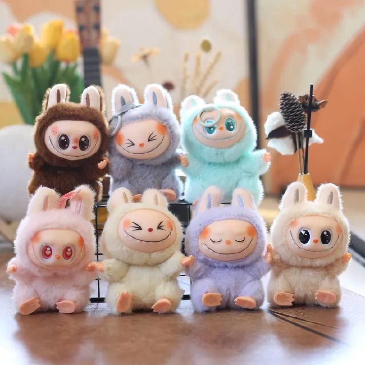 Height 15cm, rotatable silicone plushie bib pendant plush toy doll. Super cute plush cartoon bib.