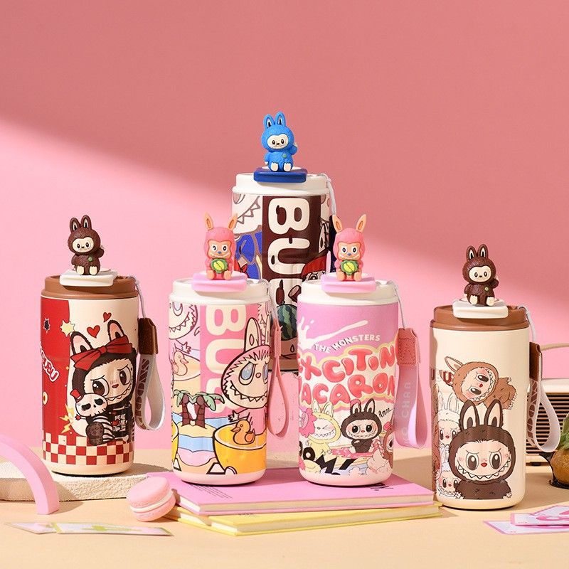 450ML  Labubu 316 stainless steel insulated cup - cartoon style, high-quality handle, cup is portable and has a large capacity for iced Americano coffee.