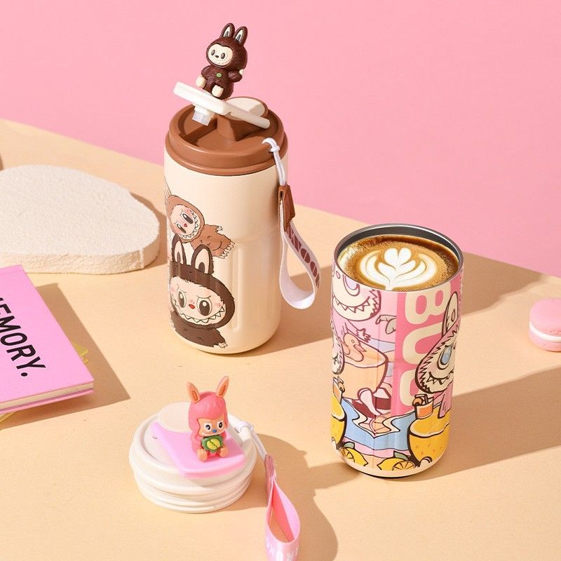 450ML  Labubu 316 stainless steel insulated cup - cartoon style, high-quality handle, cup is portable and has a large capacity for iced Americano coffee.