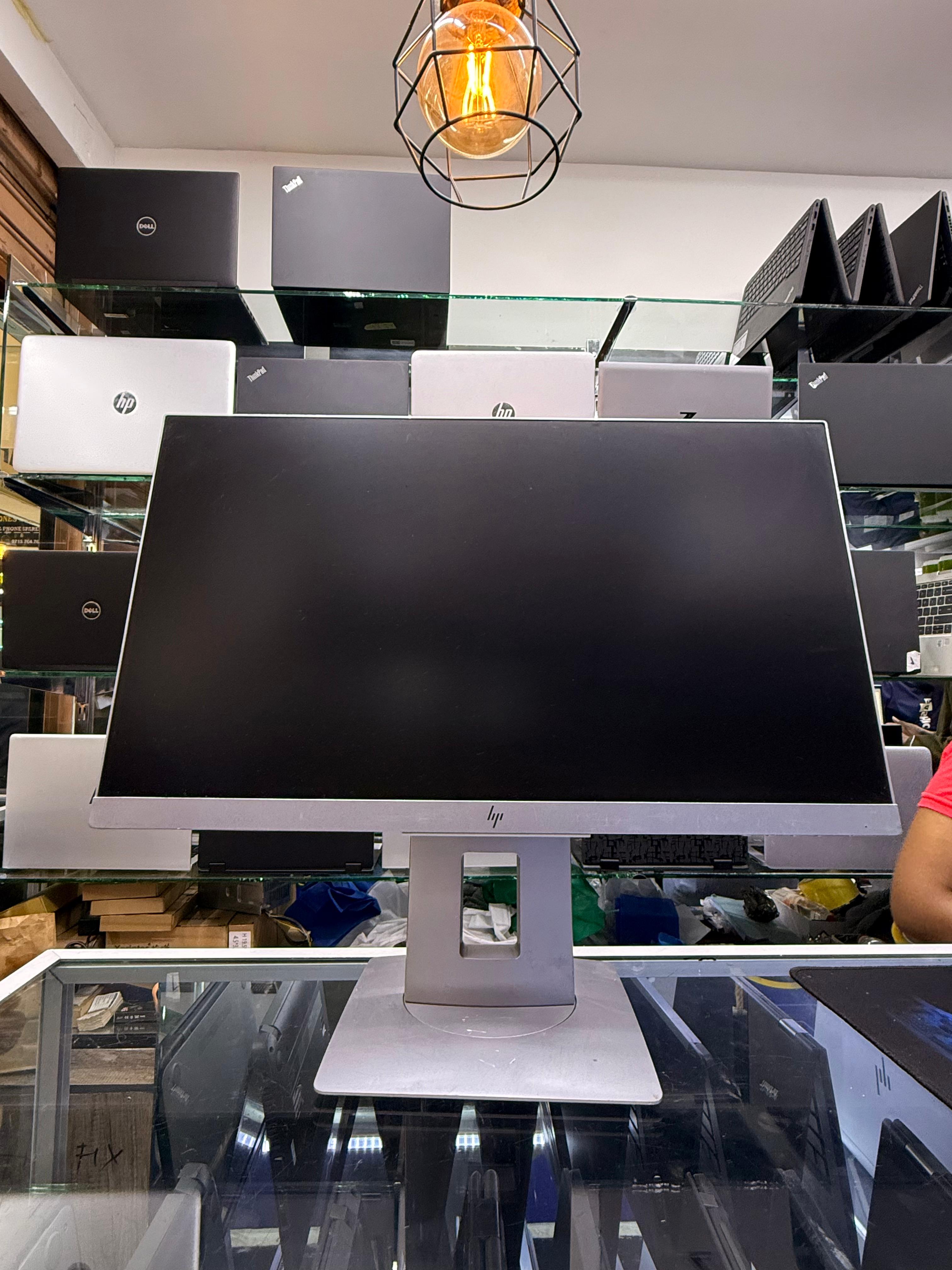🖥️ HP 24-Inch Full HD LED Monitor – Edge-to-Edge Ultra Slim