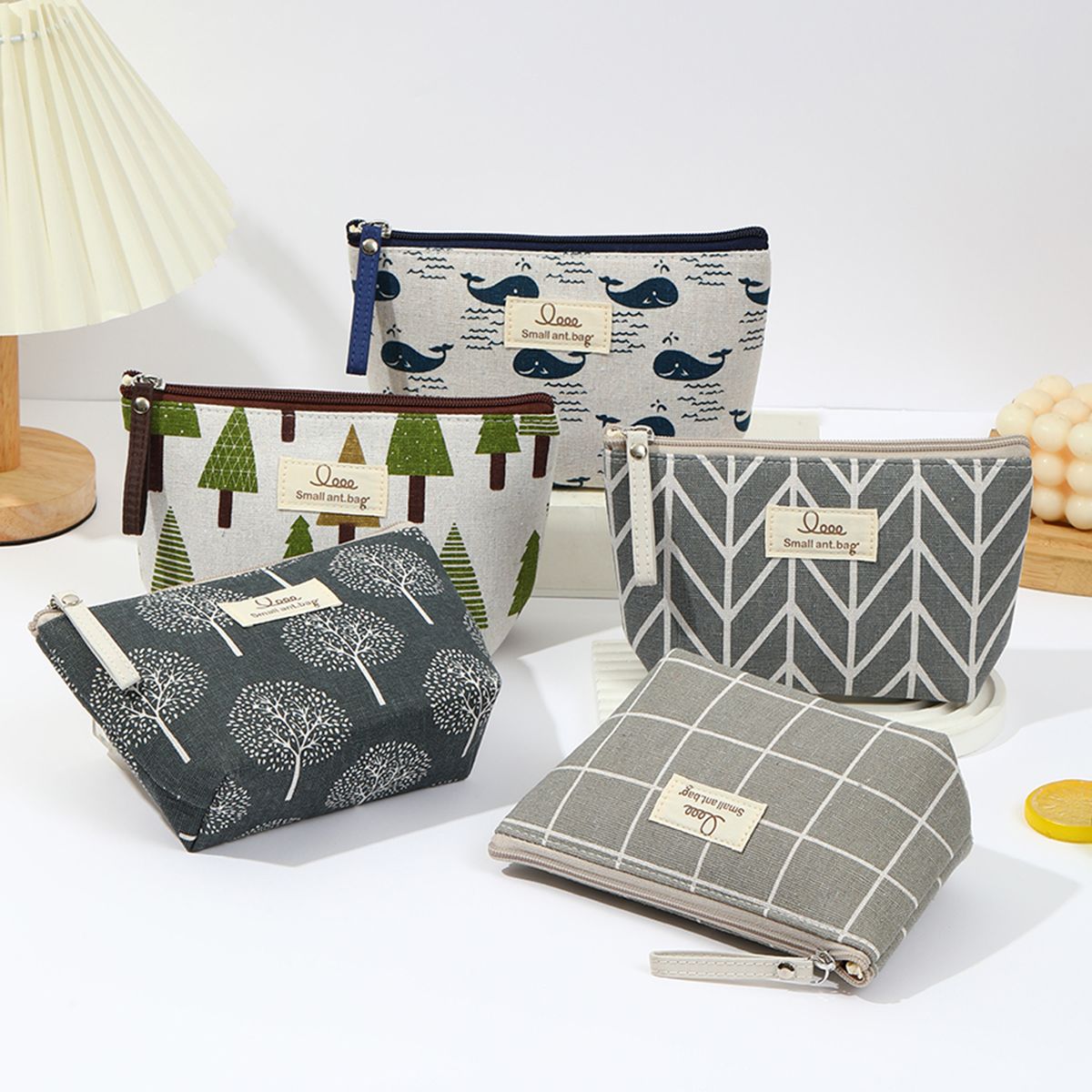 Japanese and Korean canvas makeup bag Simple and portable travel storage toiletry bag Multi functional student pencil case