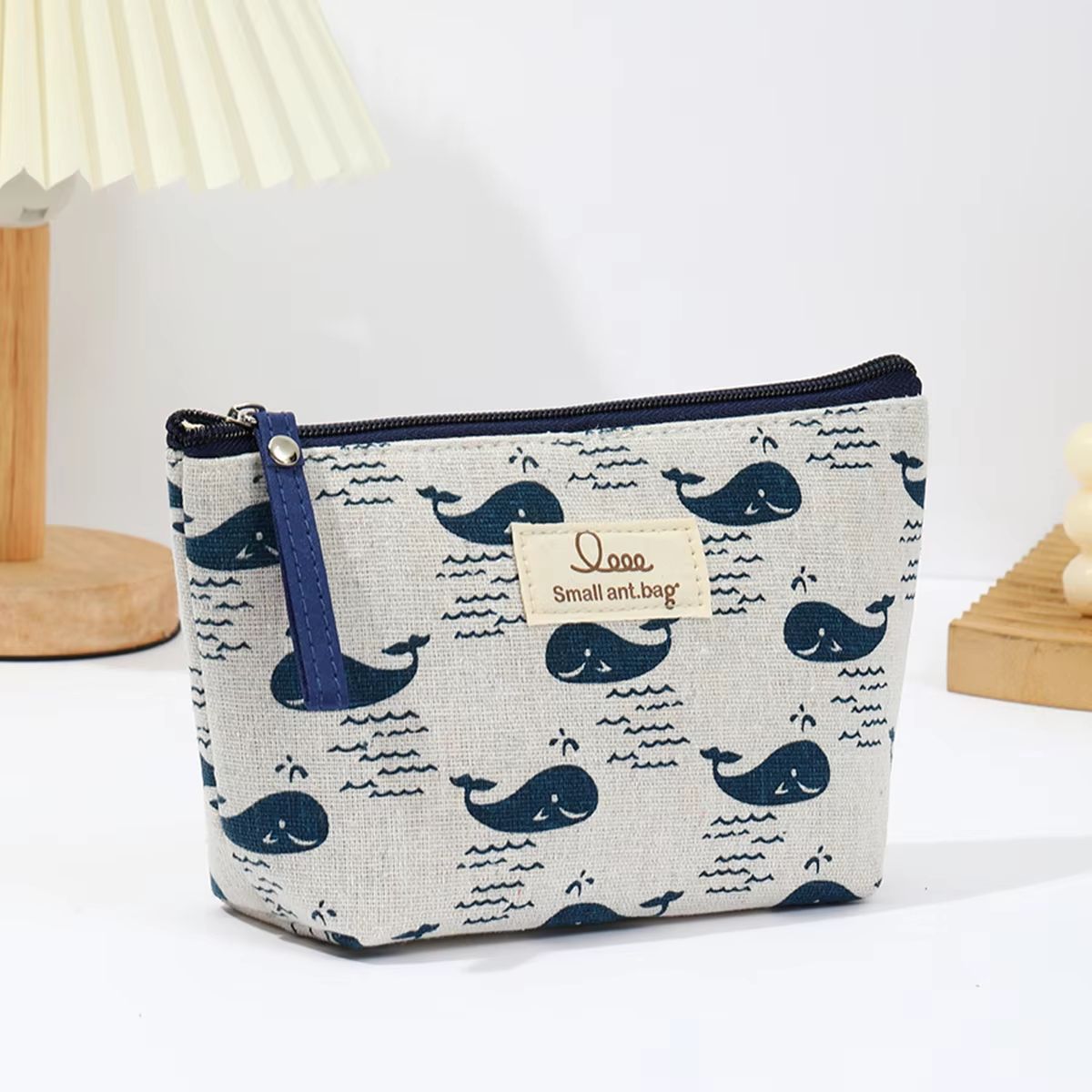 Japanese and Korean canvas makeup bag Simple and portable travel storage toiletry bag Multi functional student pencil case