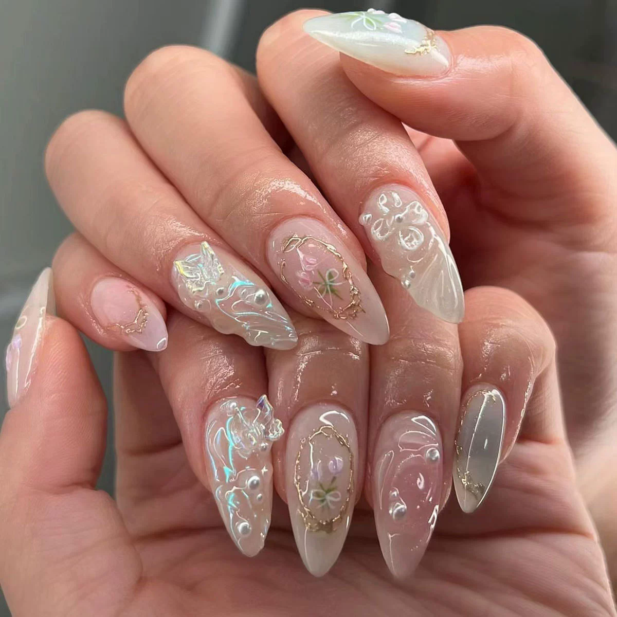 3D Pink Almond False Nails Butterfly Ballet With French Design Wearable Fake Nails Simple Artificial Press on Nails Tips Art 24Pcs