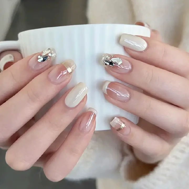3D Pink Almond False Nails Butterfly Ballet With French Design Wearable Fake Nails Simple Artificial Press on Nails Tips Art 24Pcs E0143