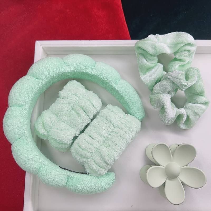 6Pcs Fashion Flower Hair Claw Washing Wristbands Scrunchies Puffy Spa Bubble Headband for Washing Face Makeup Shower Skincare