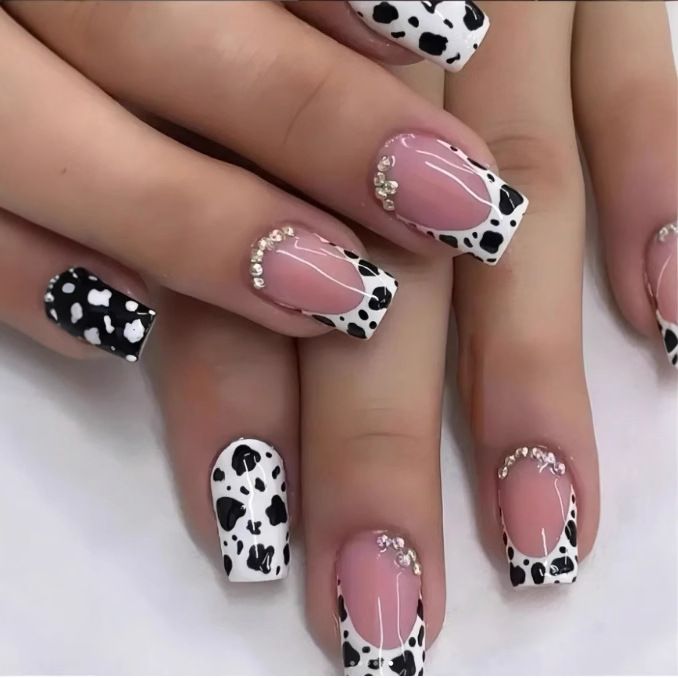 24PCS Medium Coffin Press On Nails Blue Fingertip French Trim Flash Drill Bowknot Press On Nails Full Cover Fake Nail Set