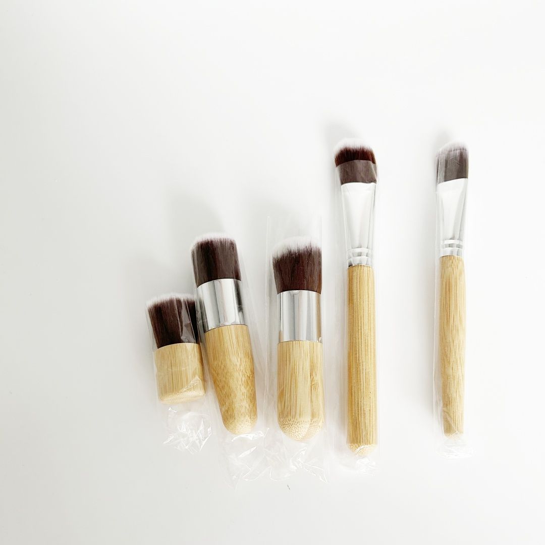 11Pcs/Pack Natural Bamboo Handle Makeup Brushes Set High Quality Foundation Blending Cosmetic Make Up Tool Set With Cotton Bag