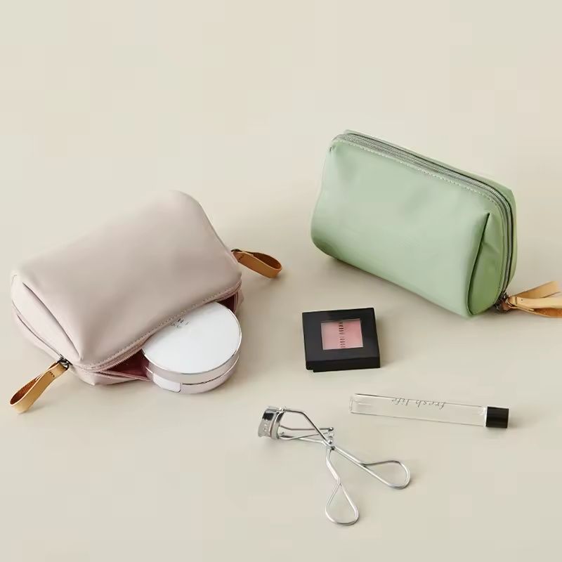 2025 New Women Cosmetic Bag Solid Color Korean Style Makeup Bag Pouch Toiletry Bag Waterproof Makeup Organizer Case luxury bag B0507