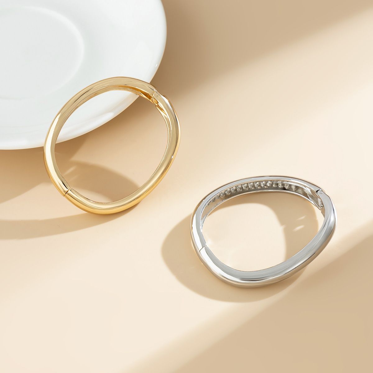 Vintage Brown Coffee Irregular Acrylic Resin Chunky Bangles for Women Goth Geometric Charm Hand Bracelets Couple Jewelry R0845